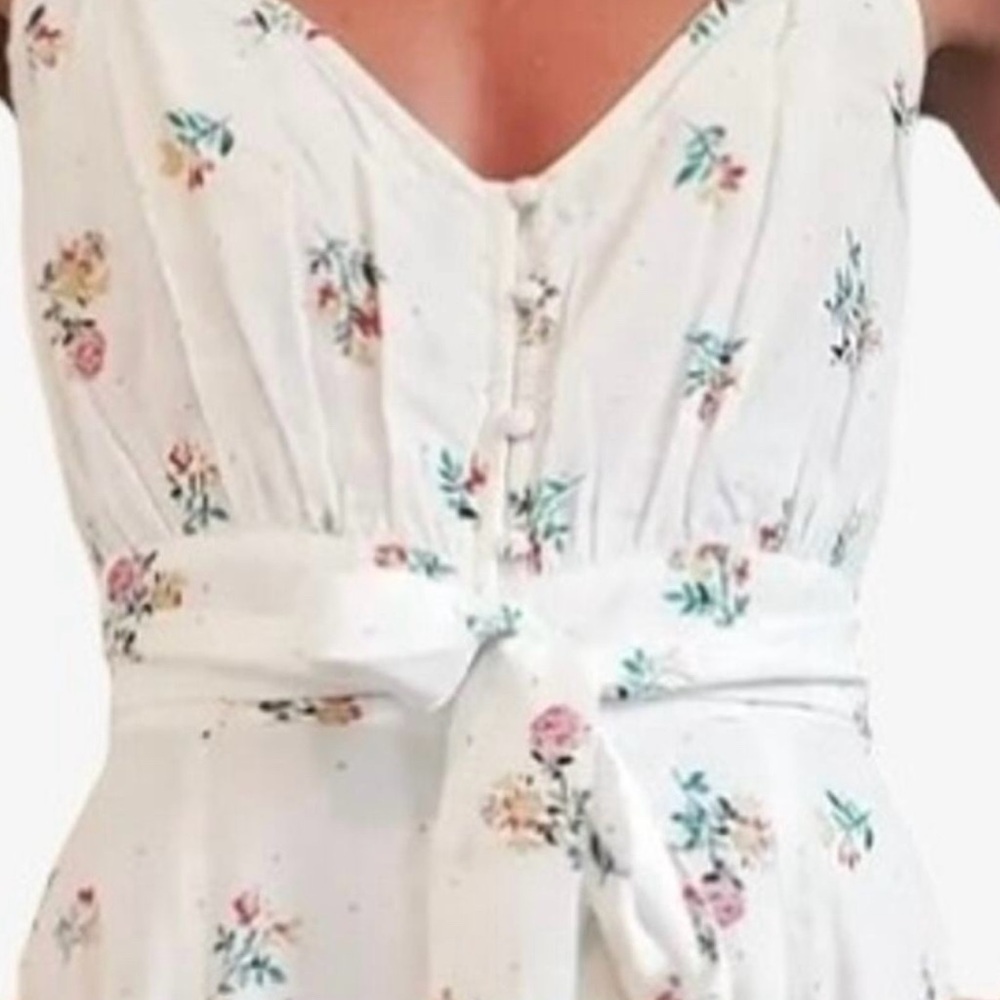 🌸 💐O'Neill White Floral Dress🌸💐